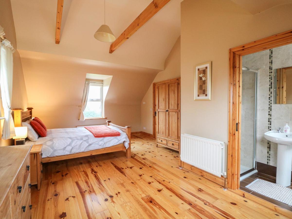 Kate'S Cottage Rathmullan Exterior photo